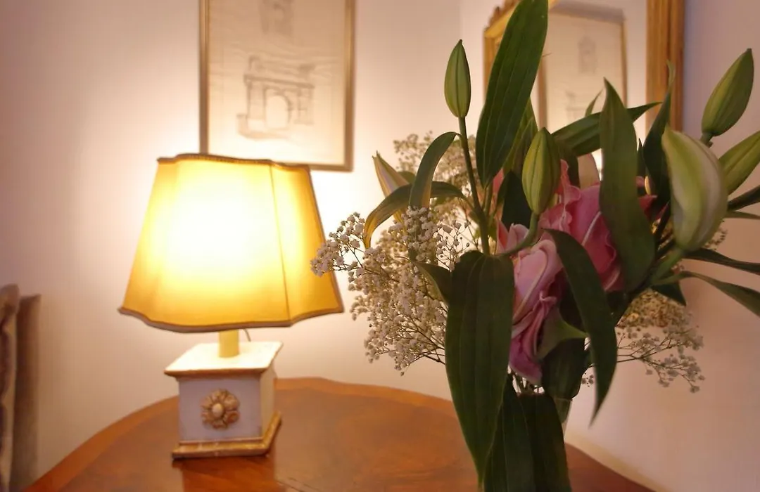 B&B Domus Sirmione-1
