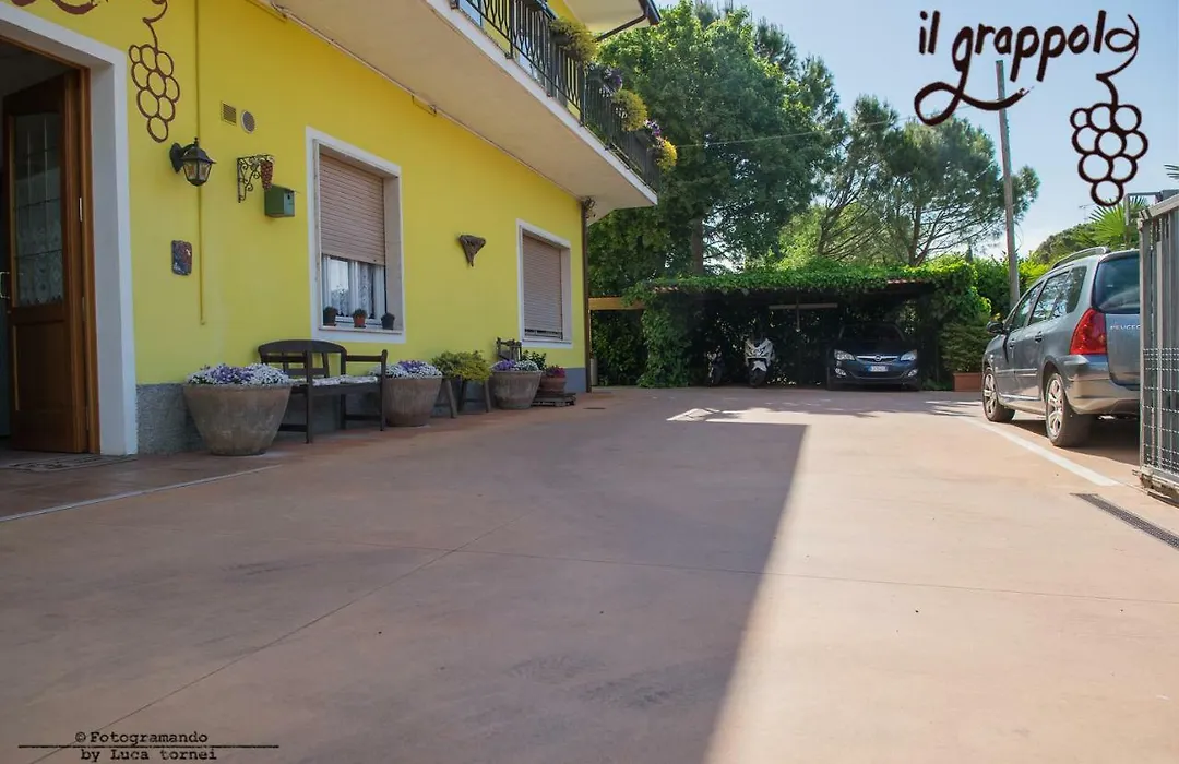 B&B Il Grappolo Foresteria Lombarda-1