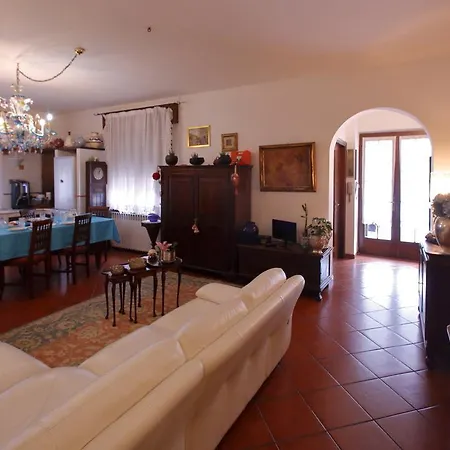 B&B Domus Sirmione-3